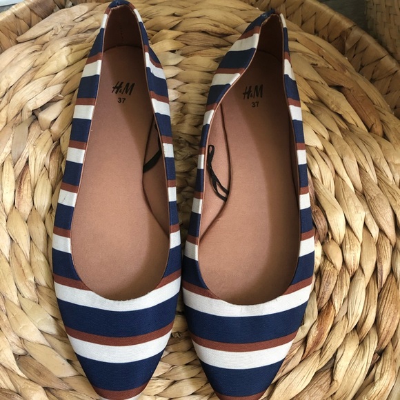 HM Striped Pointed Flats